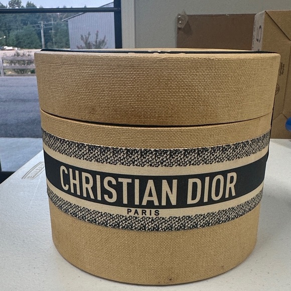 Dior Eden Rock 3 wick LIMITED EDITION HUGE Candle - Picture 1 of 8